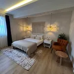 Hotel Ke Urla